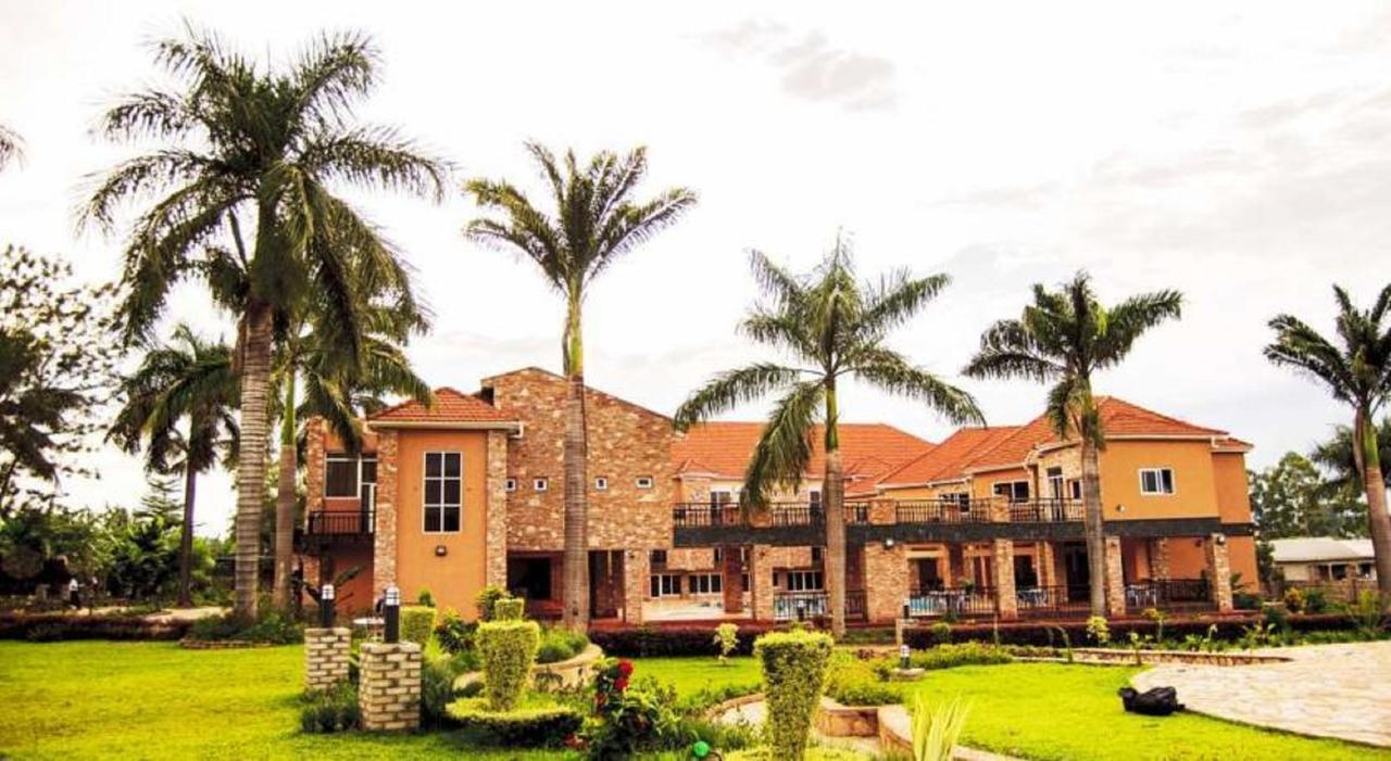 Wash And Wills Hotel Mbale Buitenkant foto