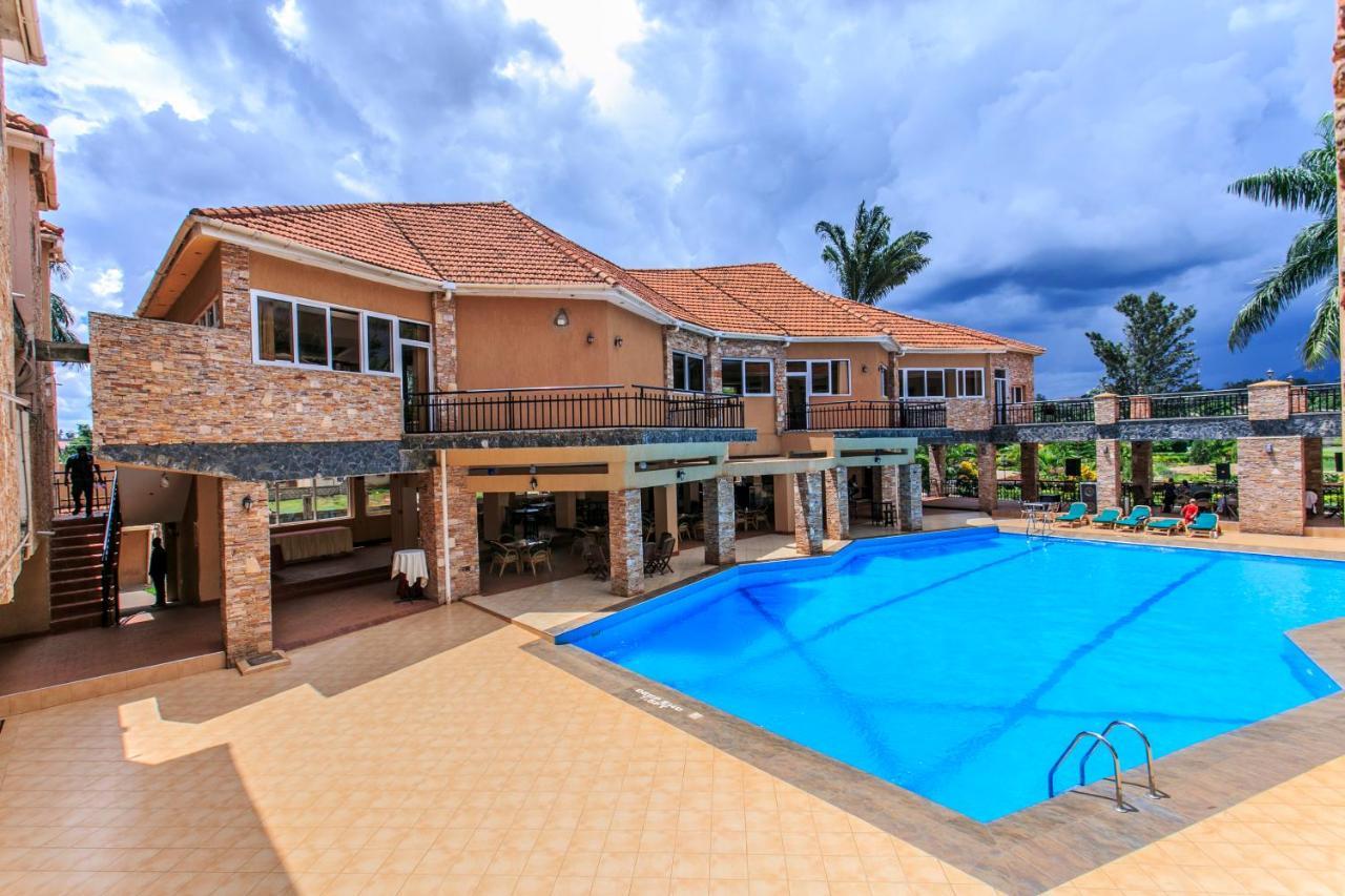 Wash And Wills Hotel Mbale Buitenkant foto