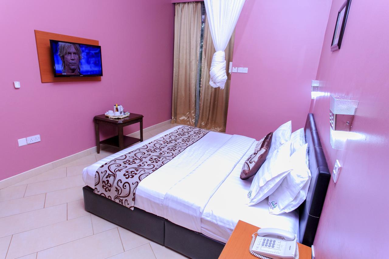 Wash And Wills Hotel Mbale Buitenkant foto