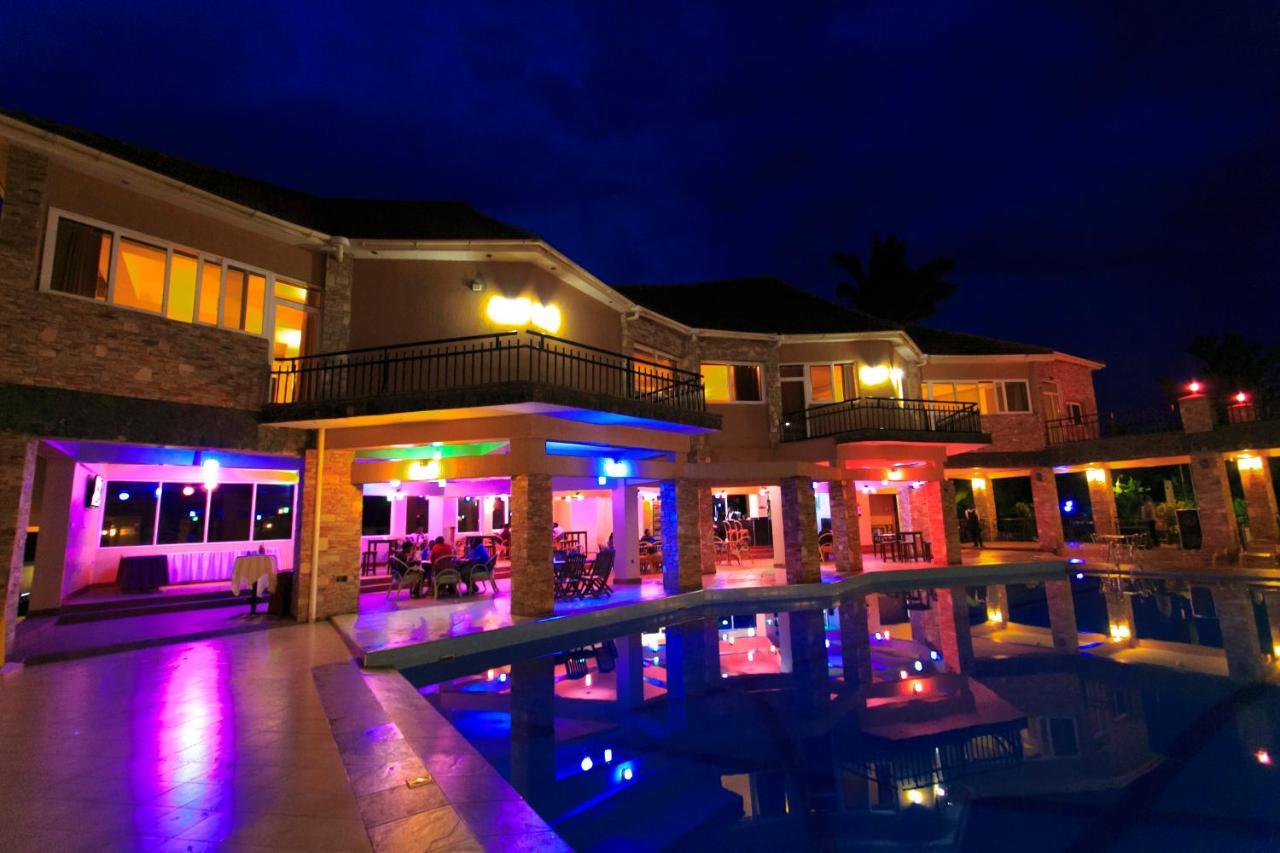 Wash And Wills Hotel Mbale Buitenkant foto