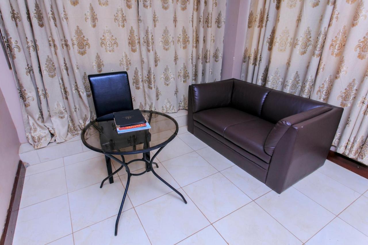 Wash And Wills Hotel Mbale Buitenkant foto